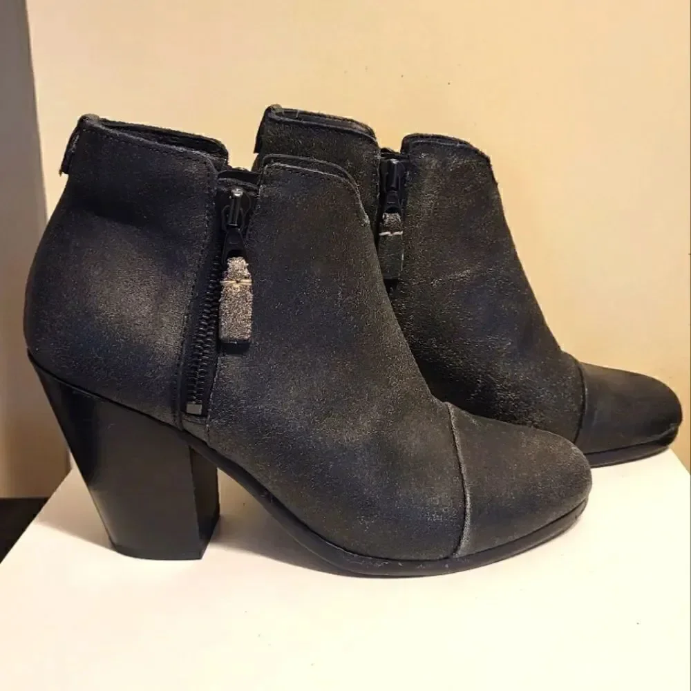 Rag & Bone Margot Black Distressed Leather Side Zip Ankle Boots sz.7/37 Ret.$495